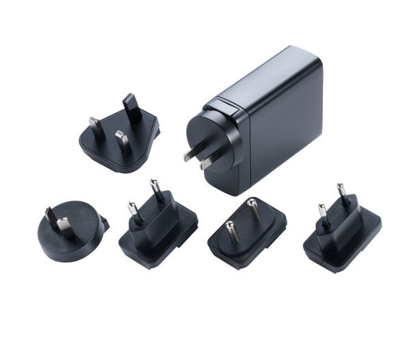 Stelos Ladegerät und Länderadapter Webseite