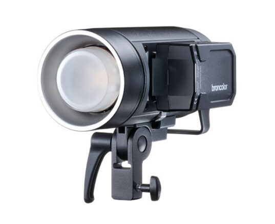 Stelos schräg von vorne Webseite